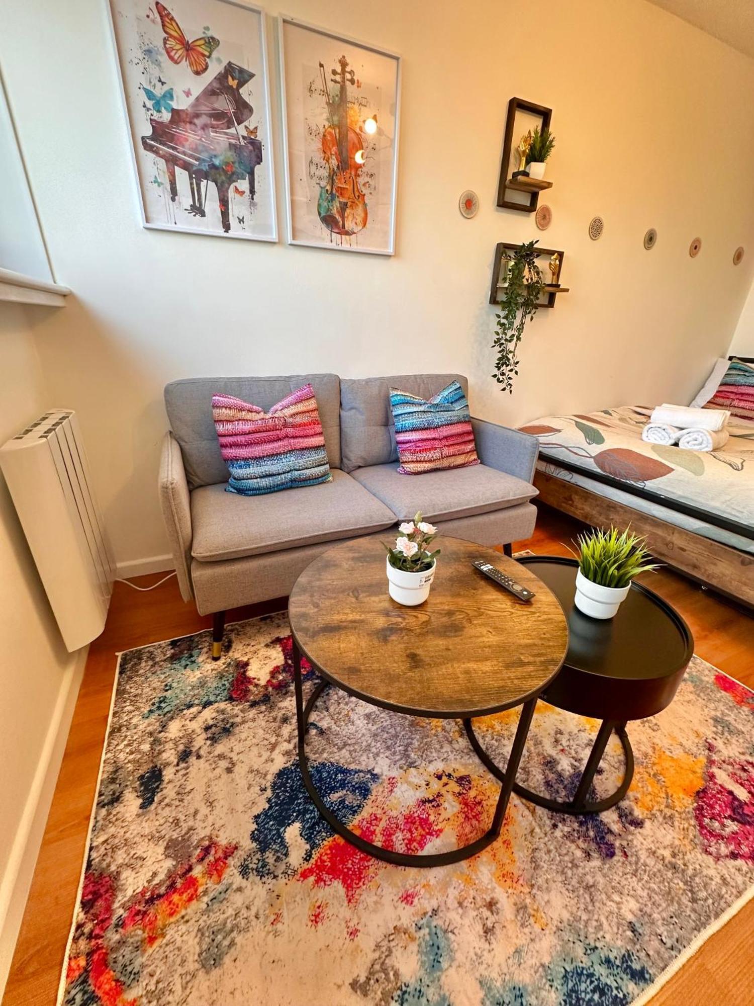B - Newley Renovated Private Self-Contained Room In A Shared Apartment In Birmingham City Centre Exterior foto