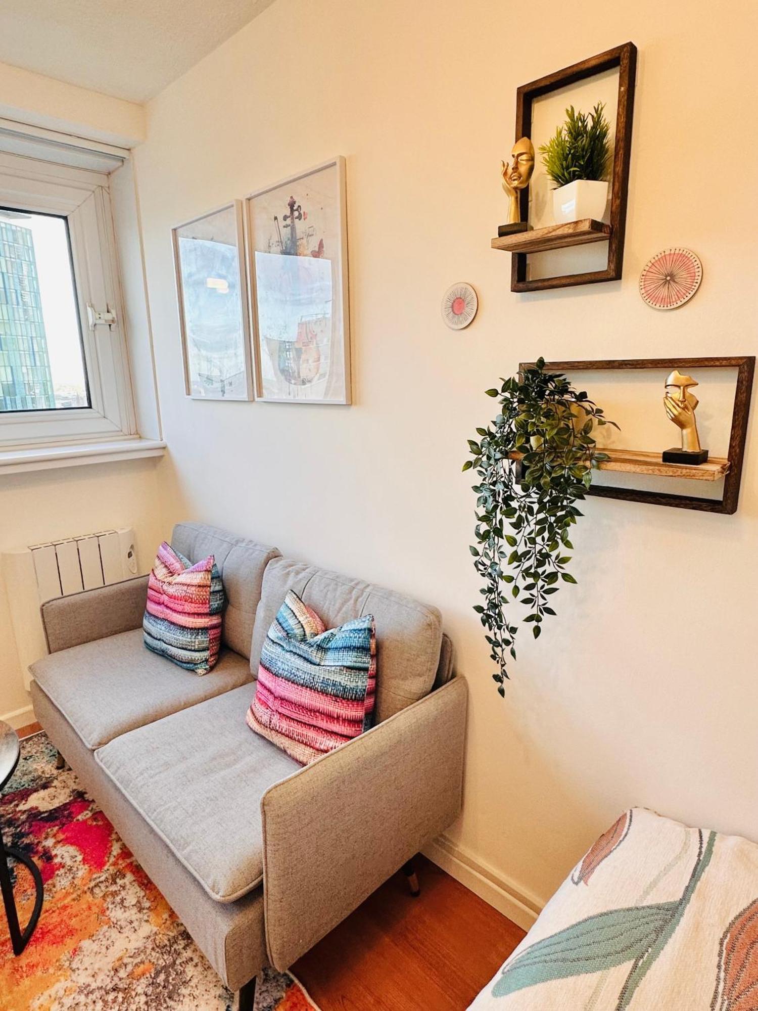 B - Newley Renovated Private Self-Contained Room In A Shared Apartment In Birmingham City Centre Exterior foto