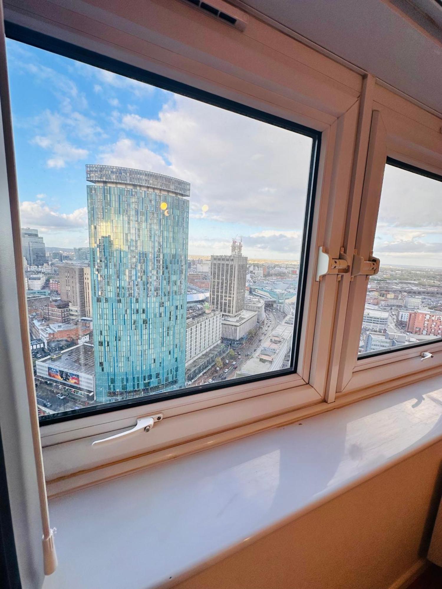 B - Newley Renovated Private Self-Contained Room In A Shared Apartment In Birmingham City Centre Exterior foto