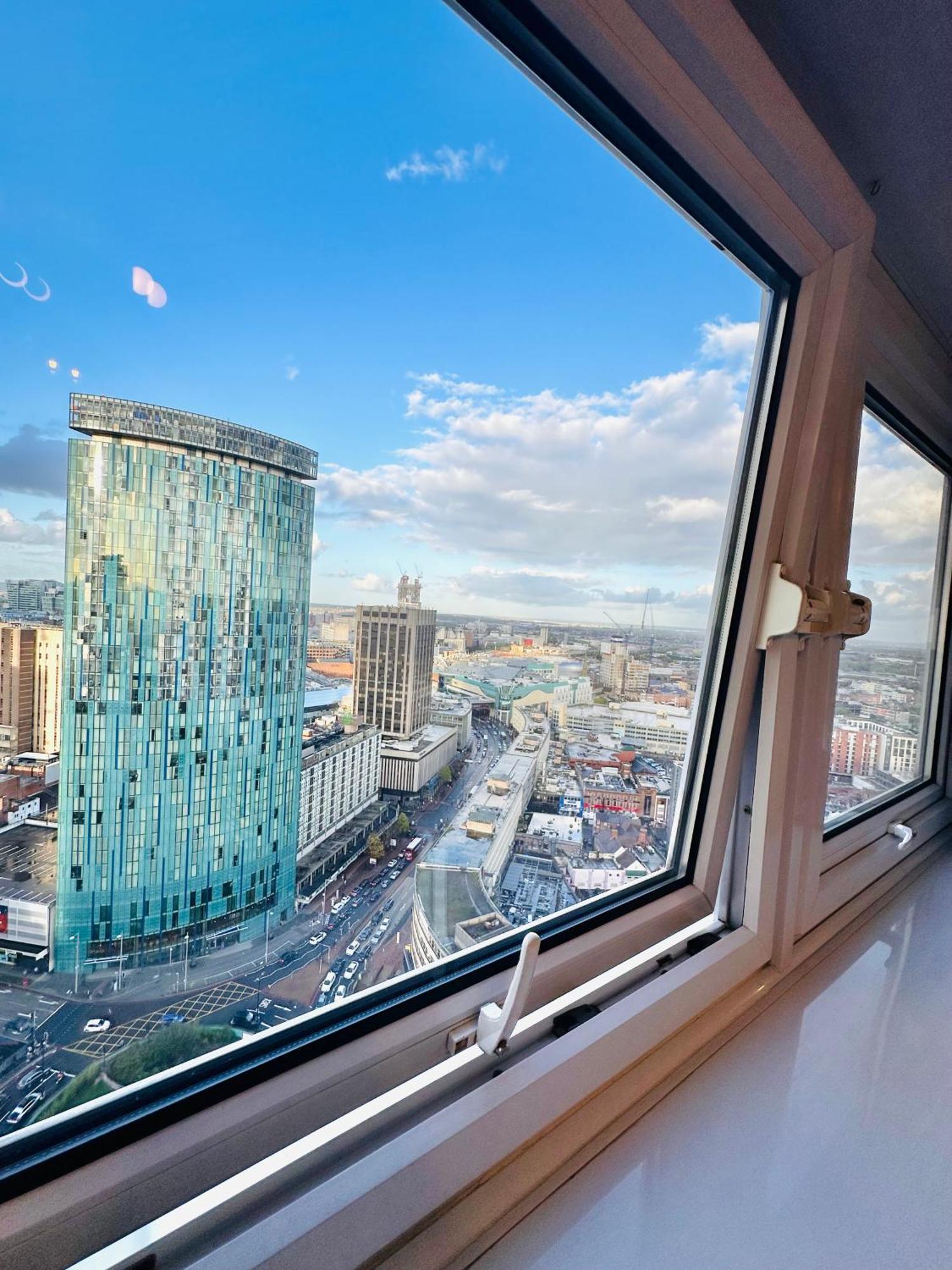 B - Newley Renovated Private Self-Contained Room In A Shared Apartment In Birmingham City Centre Exterior foto